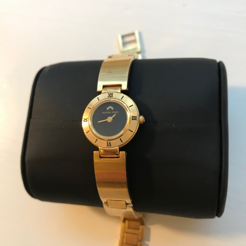 Roven Dino Swiss Watch NWT‎ ✨
